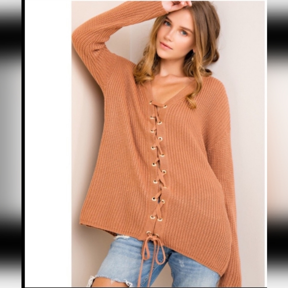 Vici Entro Lace Up Tie Up Sweater